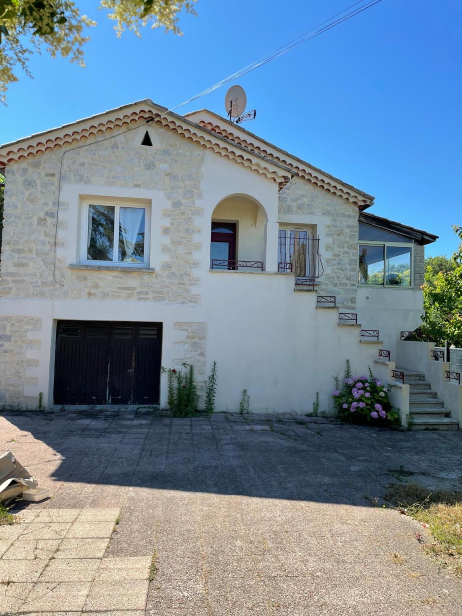 Appartement Au Calme Proche Centre Ales Exterior photo